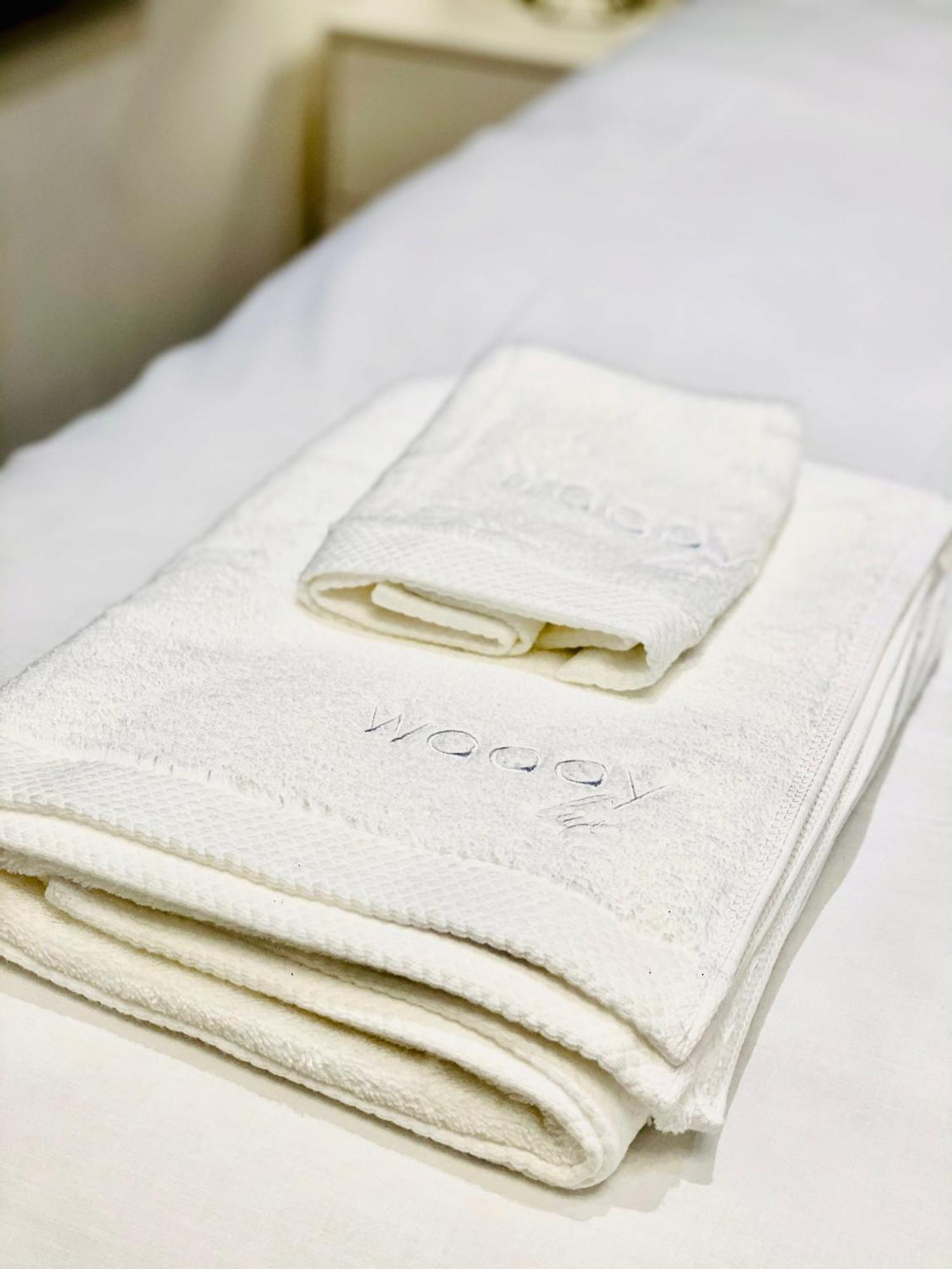 Duke And Duchess Apartments And Rooms - Private In Room Hot Tub Suites Londres Exterior foto
